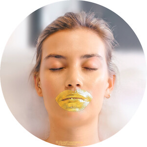 Application of the GoldCosmetica Lip Mask